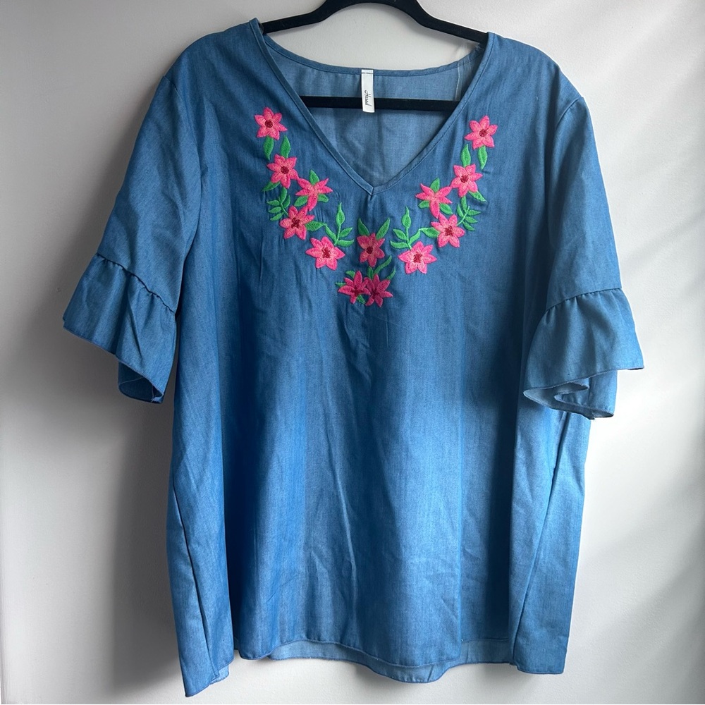 5/$25 Plus size 2X Women's Denim Embroidered Top, Ruffle Sleeves, Floral